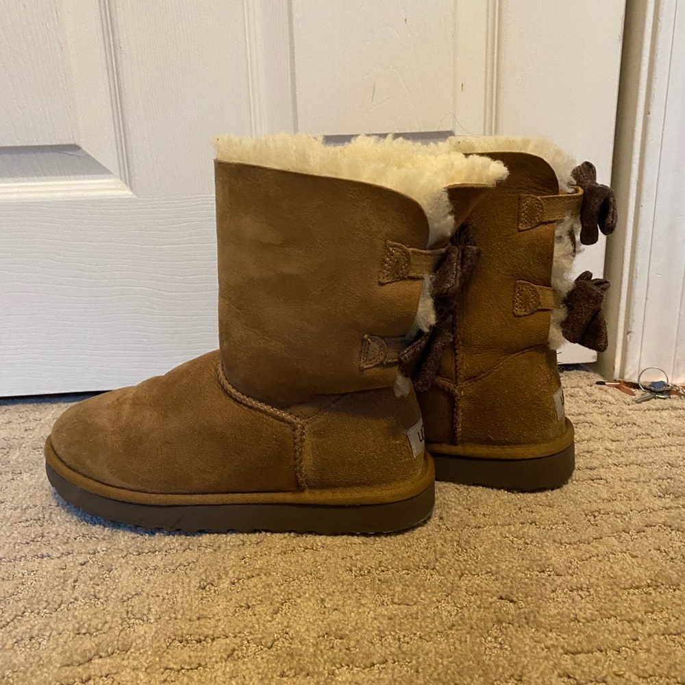 Authentic UGG Bailey Boots